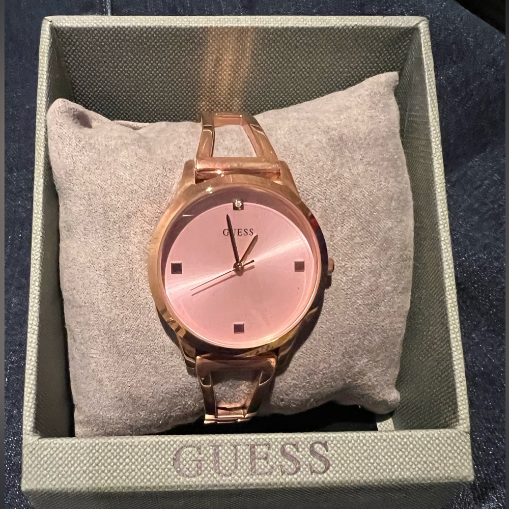 Brand new with tags - Guess Ladies Stainless Steel Watch Rose Gold
